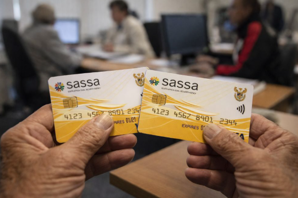 Child Support Grant R580: Who Qualifies and When It Pays